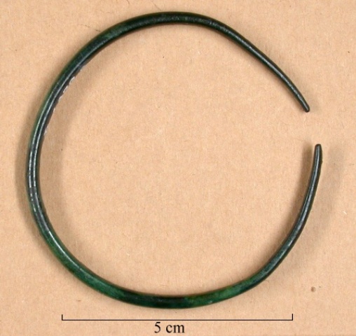 armring, foto: Kjersti Jakobsen armring.jpg (640 x 480)