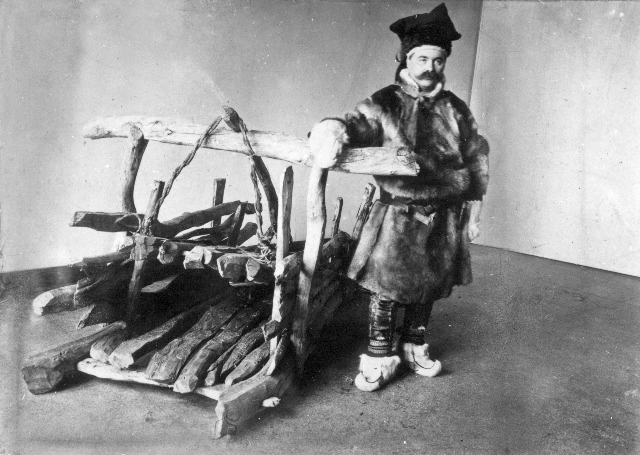 Isak Saba (3) (640x455).jpg