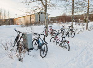 Nyhetsbilde - nedsnødd sykkelstativ