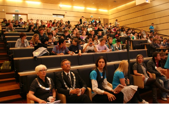 nye internasjonale studenter 2010.jpg (Bredde: 560px)