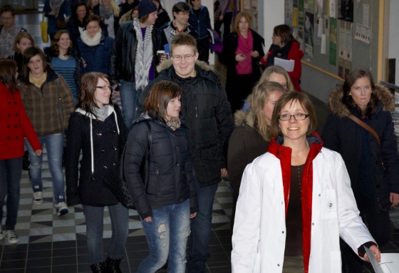 Agnes Fjeldstad med elever -72.jpg (Bredde: 560px)