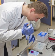 RNA-3_11D0445=1.jpg (Bredde: 180px)