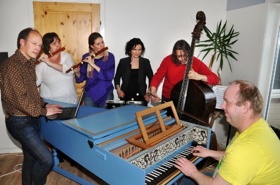 Ensemble4s.jpg (Bredde: 560px)