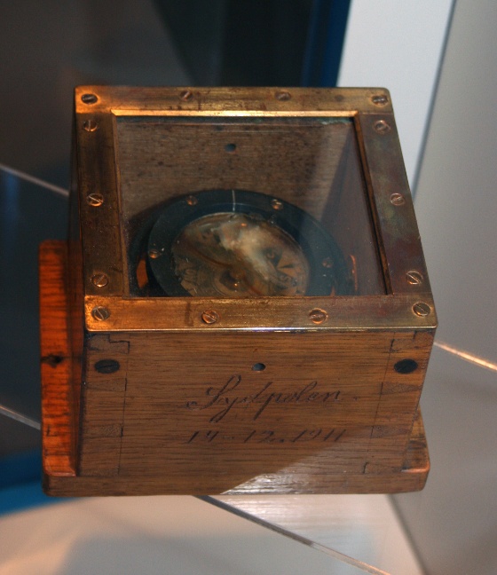 Sydpolkompass_ingress.jpg (Bredde: 560px)