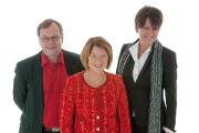 FEBRUAR: Team Husebekk vant rektorvalget i februar: F.v. Kenneth Ruud, Anne Husebekk og Wenche Jakobsen. Foto: Torbein Kvil Gamst