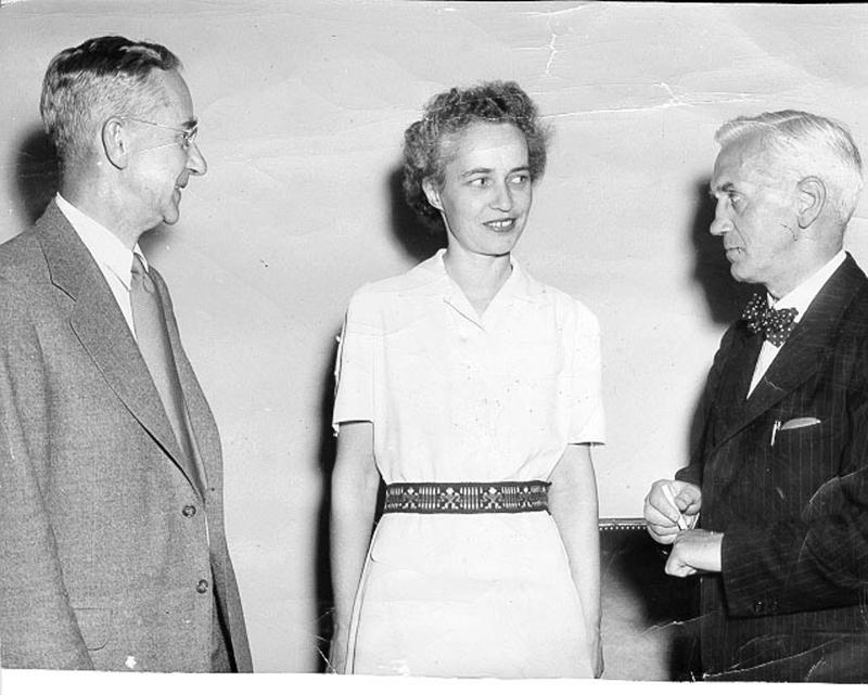 Anne Sheafe Miller møtte Alexander Fleming (t.h.) i 1942, etter å ha blitt frisk av en potensielt dødelig infeksjon.