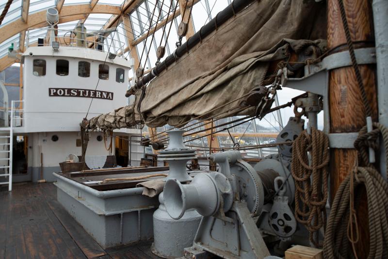 <p>Hvordan var det om bord i selfangstskuta MS Polstjerna?</p>