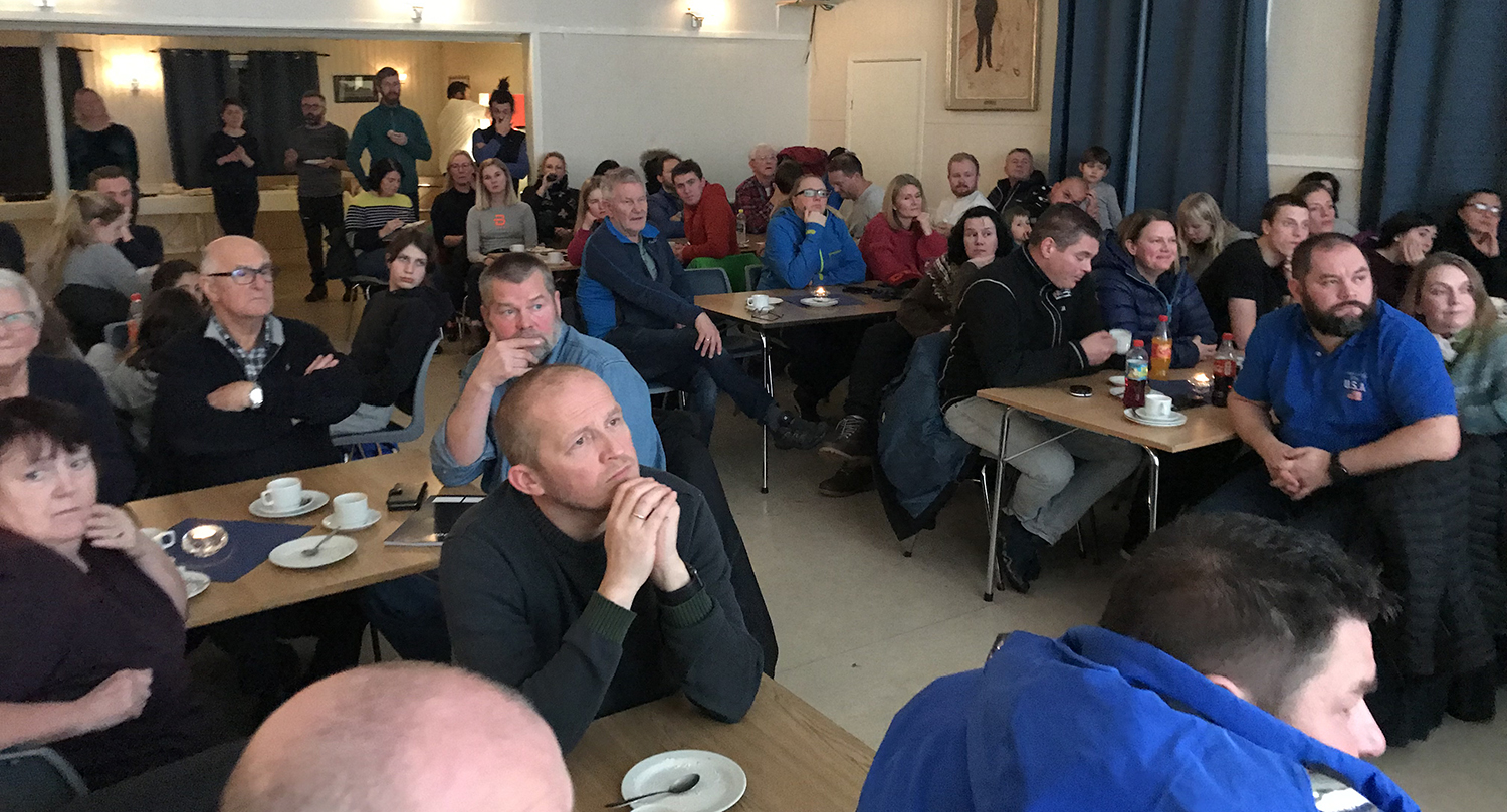 Bilde 3.jpg På energikafeer har innbyggerne fått høre om de ulike mulighetene for smarte energiløsninger i årene framover.