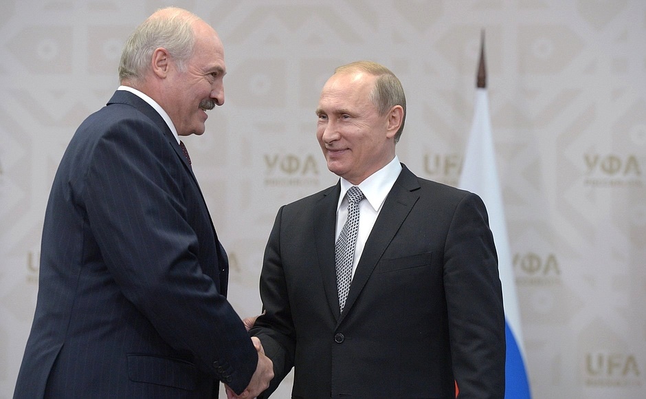 Vladimir_Putin__Alexander_Lukashenko_in_Ufa_8_July_2015 (002).jpg