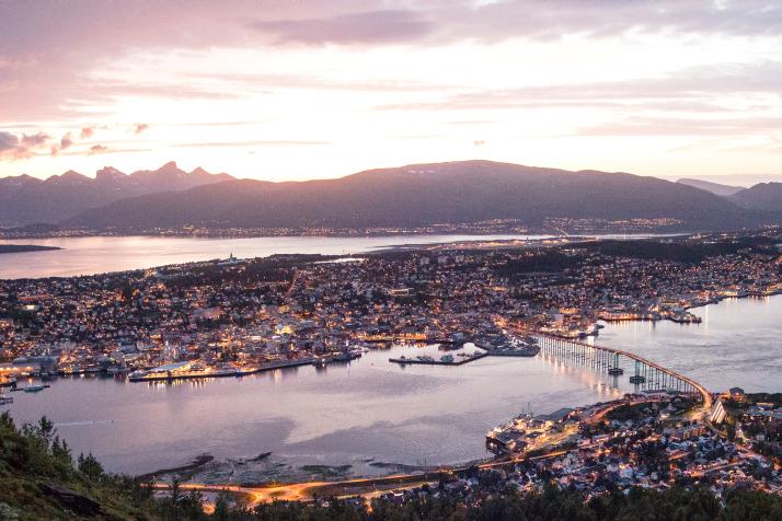 Tromsø sett fra Fjellheisen.