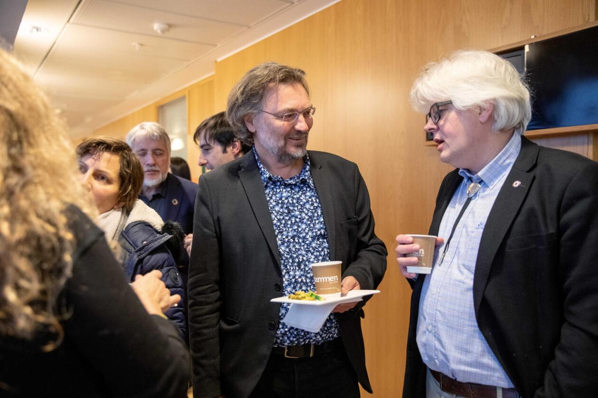 Edvard Hviding from the University of Bergen (to the left) and Rasmus Gjedssø Bertelsen from the Arctic University of Norway at a science diplomacy workshop in Bergen in February 2020.