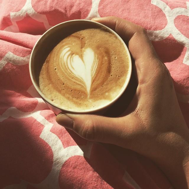 kaffekopp i senga