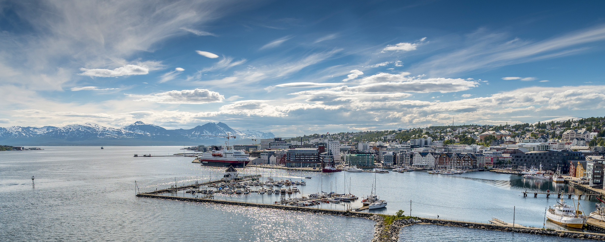 Illustrasjons-/bannerbilde for Critical Legal Conference 2022