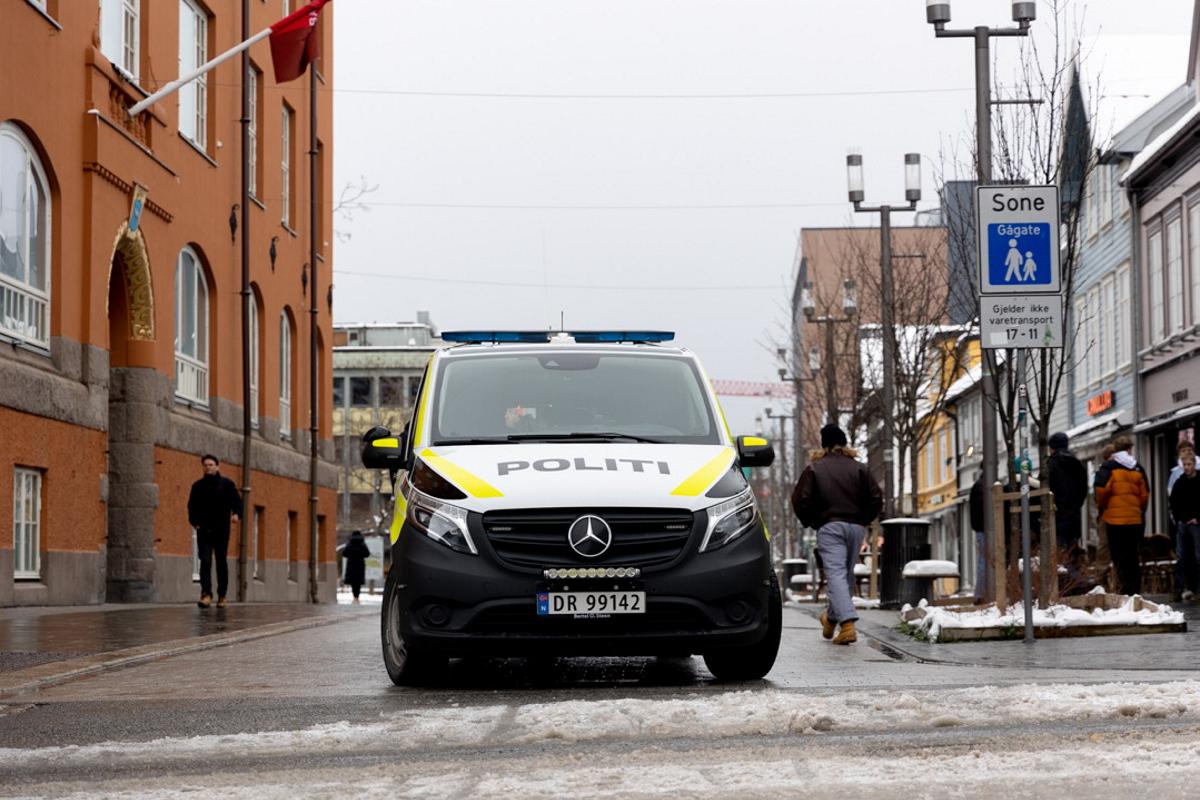 politibil i Tromsø sentrum