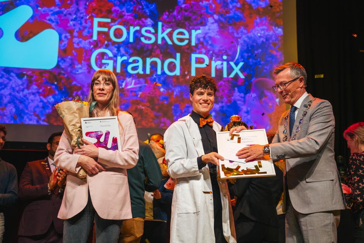 Forsker Grand Prix-vinnere og rektor på et studenthus.  