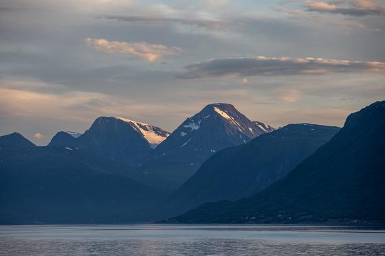 mp56925697-mountain-landscape-in-lyngen-in-norway-in-summer.jpg