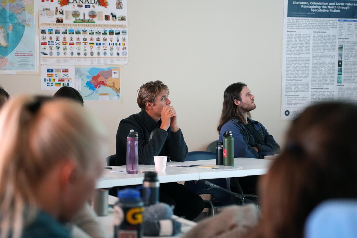 Studenter i et klasserom