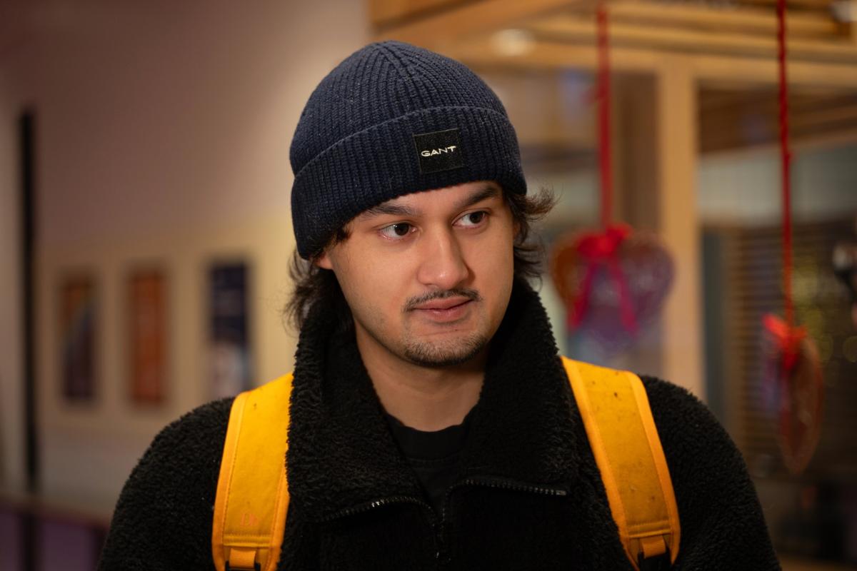 Richard Hilmarsen (23) er femteårsstudent på lærerutdanningen ved UiT.  –	Jeg drar til legen alle fall et par ganger i året. Det handler om alt fra å få ulike legeerklæringer til å undersøke formen. Jeg tror det er nok for min del, men jeg tror ikke det skader å gå oftere - spesielt hvis man sliter med mental helse. 