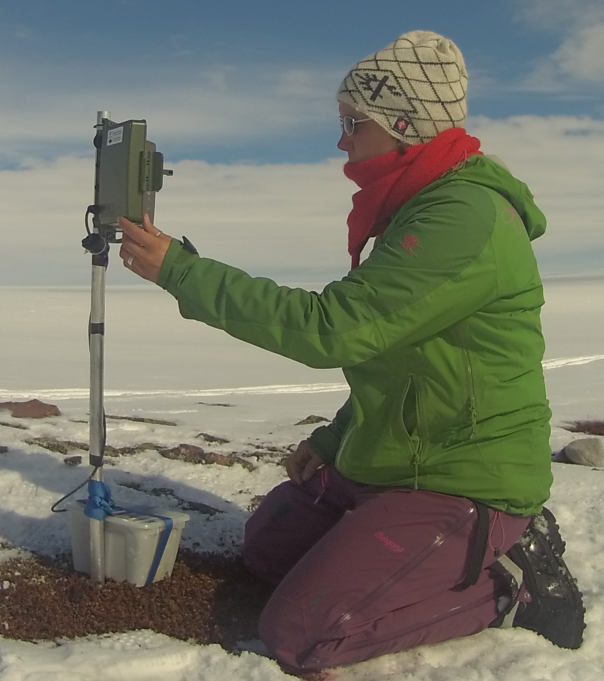 lyttboks og et menneske