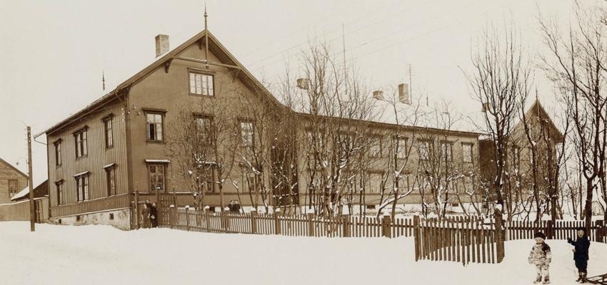 Image L&aelig;reren bygger samfunn