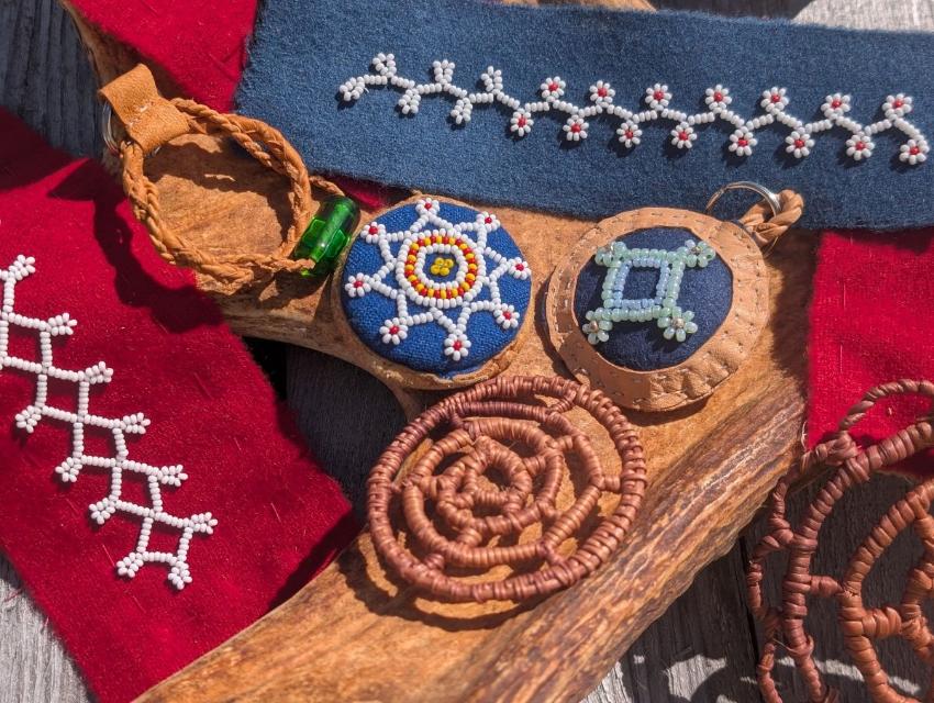 Skoltesamiske perlebroderier