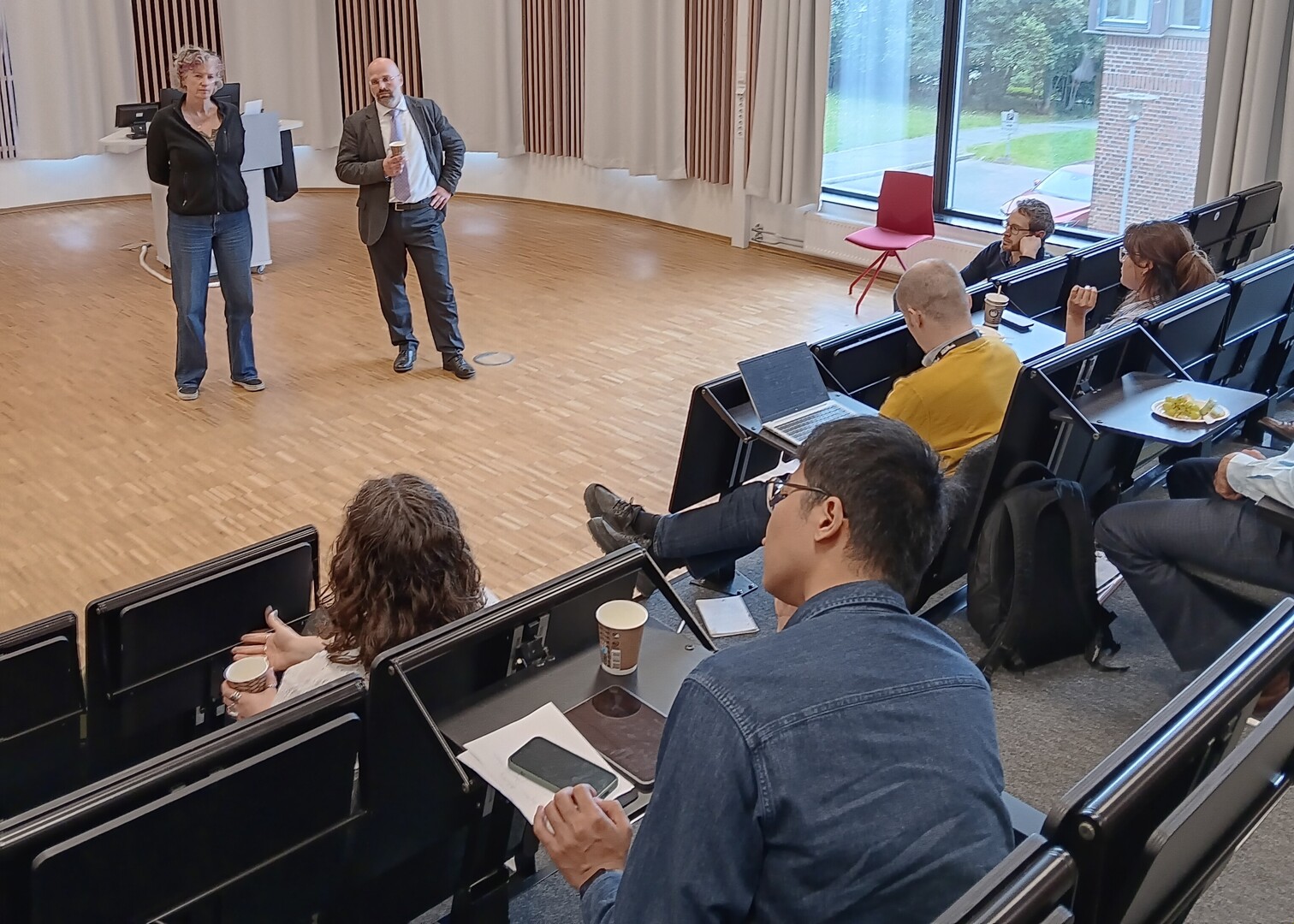 Co-Creation Workshop_ Resilience and Disaster Preparedness 2026 (3).jpg To workshopledere ser mot audiotorium.