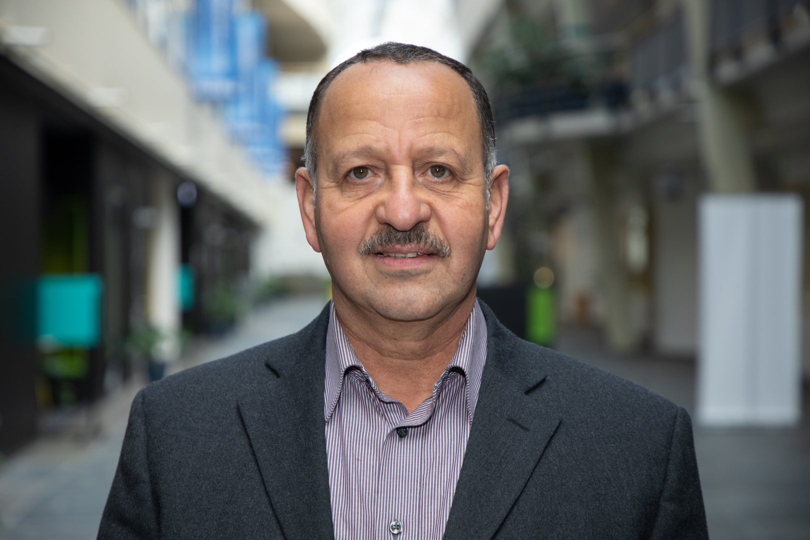 Mohamad Mustafa (Christian Halvorsen).jpg Portrettfoto, mann.