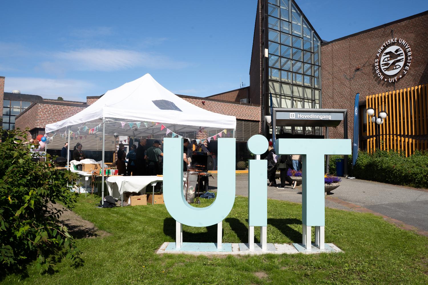 Illustrasjons-/bannerbilde for Utstillingsåpning og debatt i forbindelse med 200-års jubileet for norsk lærerutdanning